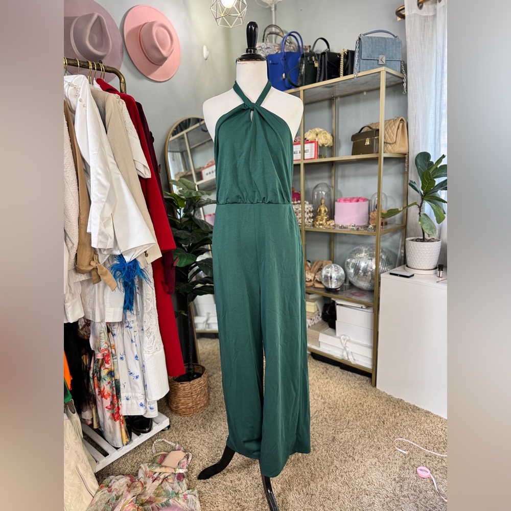 Keyhole halter neck wide leg jumpsuit